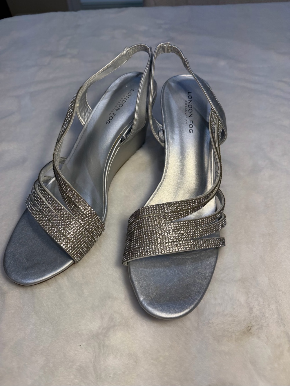 London Fog Silver Rhinestone Sparkle Slingback Wedges Size 10
